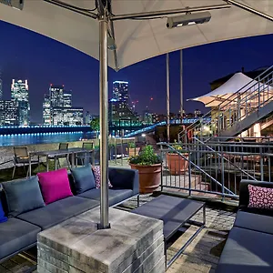 **** Hotell Doubletree By Hilton - Docklands Riverside Storbritannien